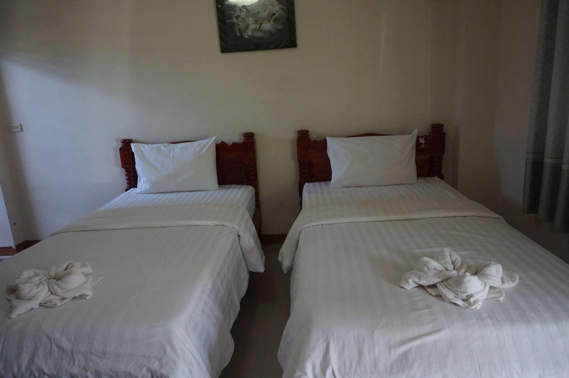 Gongaew Mansion Hotel Ubon Ratchathani Exterior photo