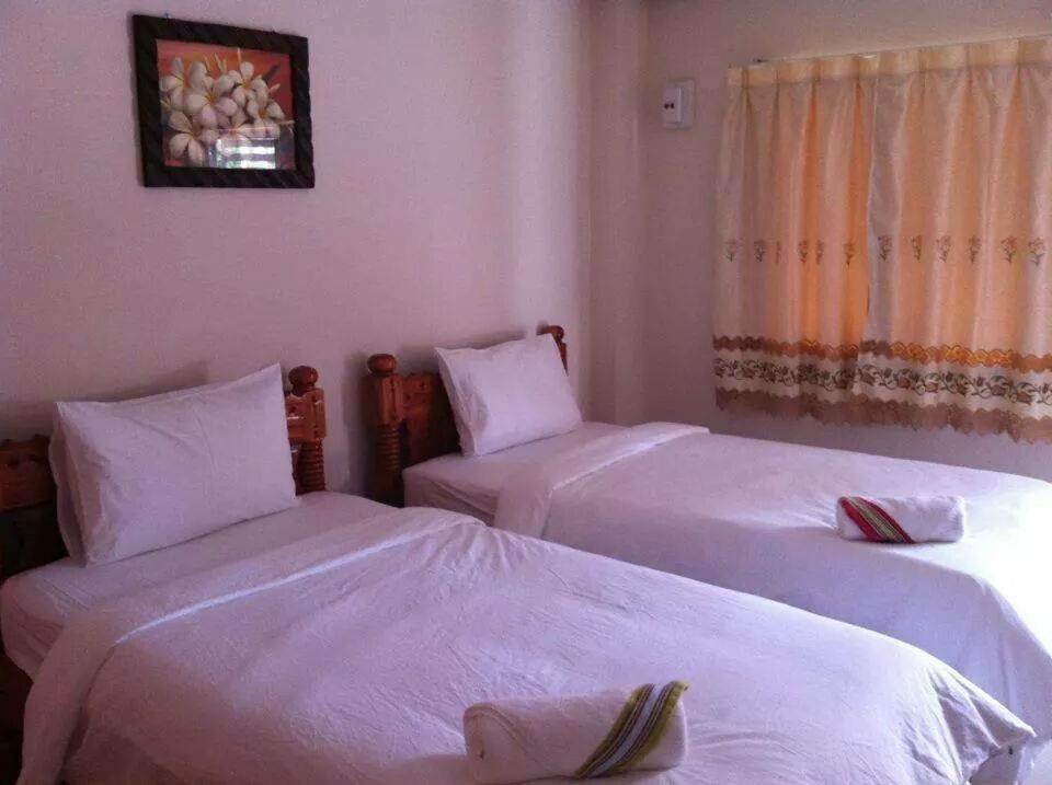Gongaew Mansion Hotel Ubon Ratchathani Exterior photo